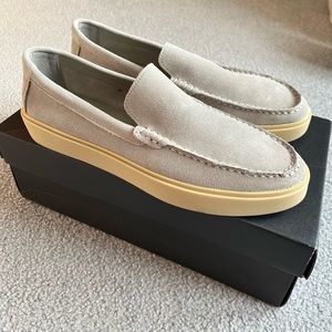 Nordstrom Brand Mens Ezra Slip-On Suede Casual Sneaker US Size 11 Light Grey